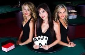 Menu navigasi situs mobile online casino yang tersusun rapi dan mudah diakses