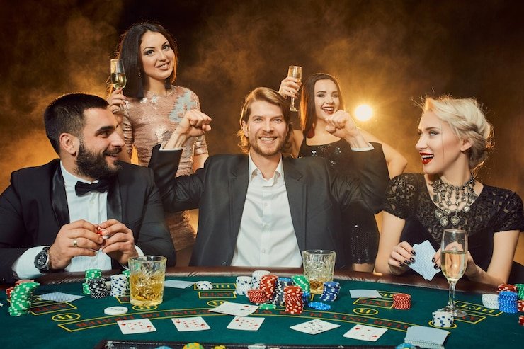 Grafik menunjukkan probabilitas outs dalam Texas Poker dan analisis keputusan betting